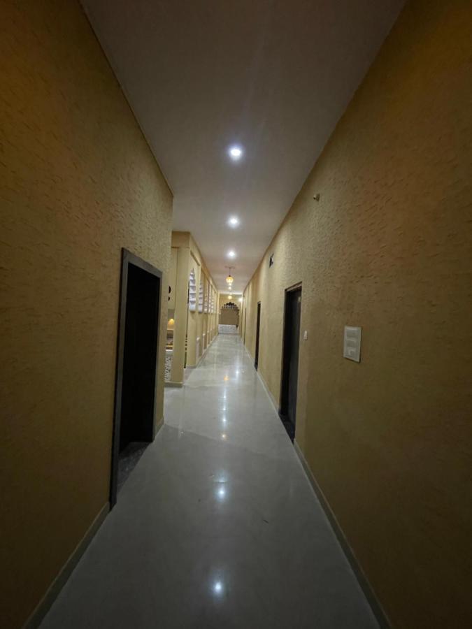 מלון פושקאר L S Haveli מראה חיצוני תמונה